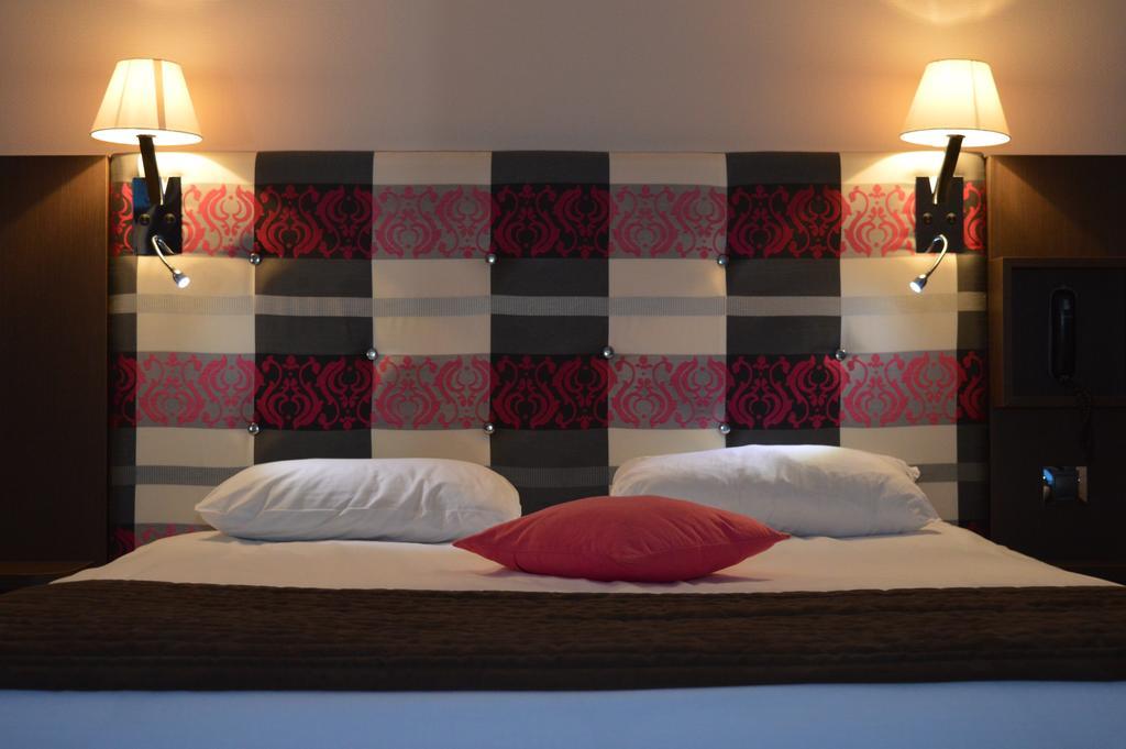 Hotel Des Bains Гранвил Екстериор снимка